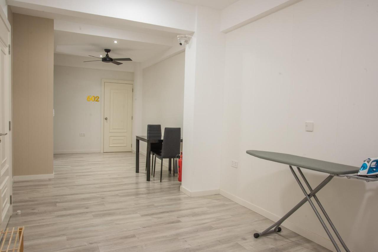 Tourist Inn Grand Male Zewnętrze zdjęcie