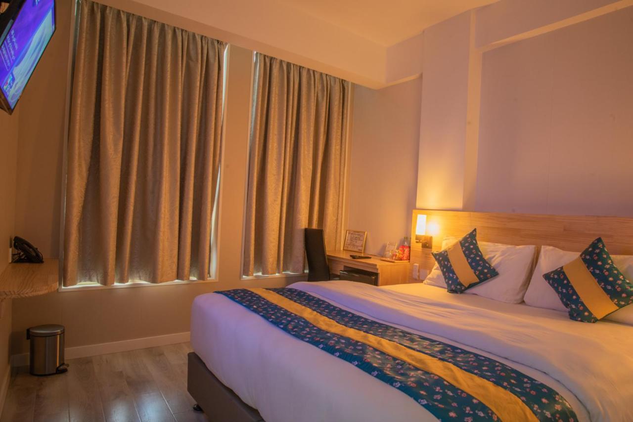 Tourist Inn Grand Male Zewnętrze zdjęcie