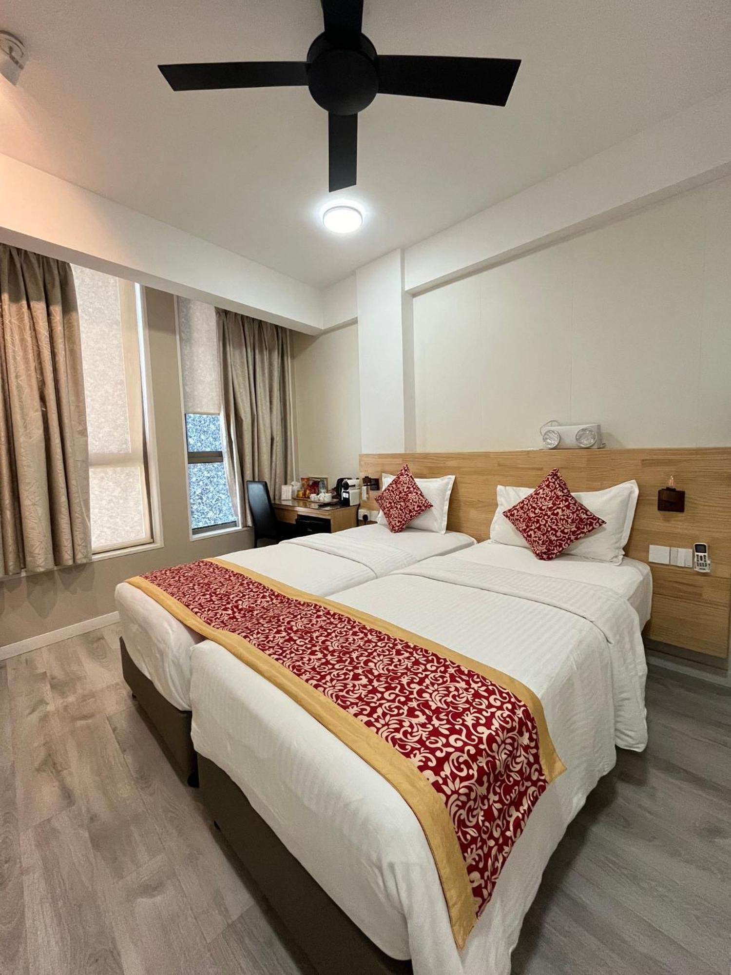 Tourist Inn Grand Male Zewnętrze zdjęcie