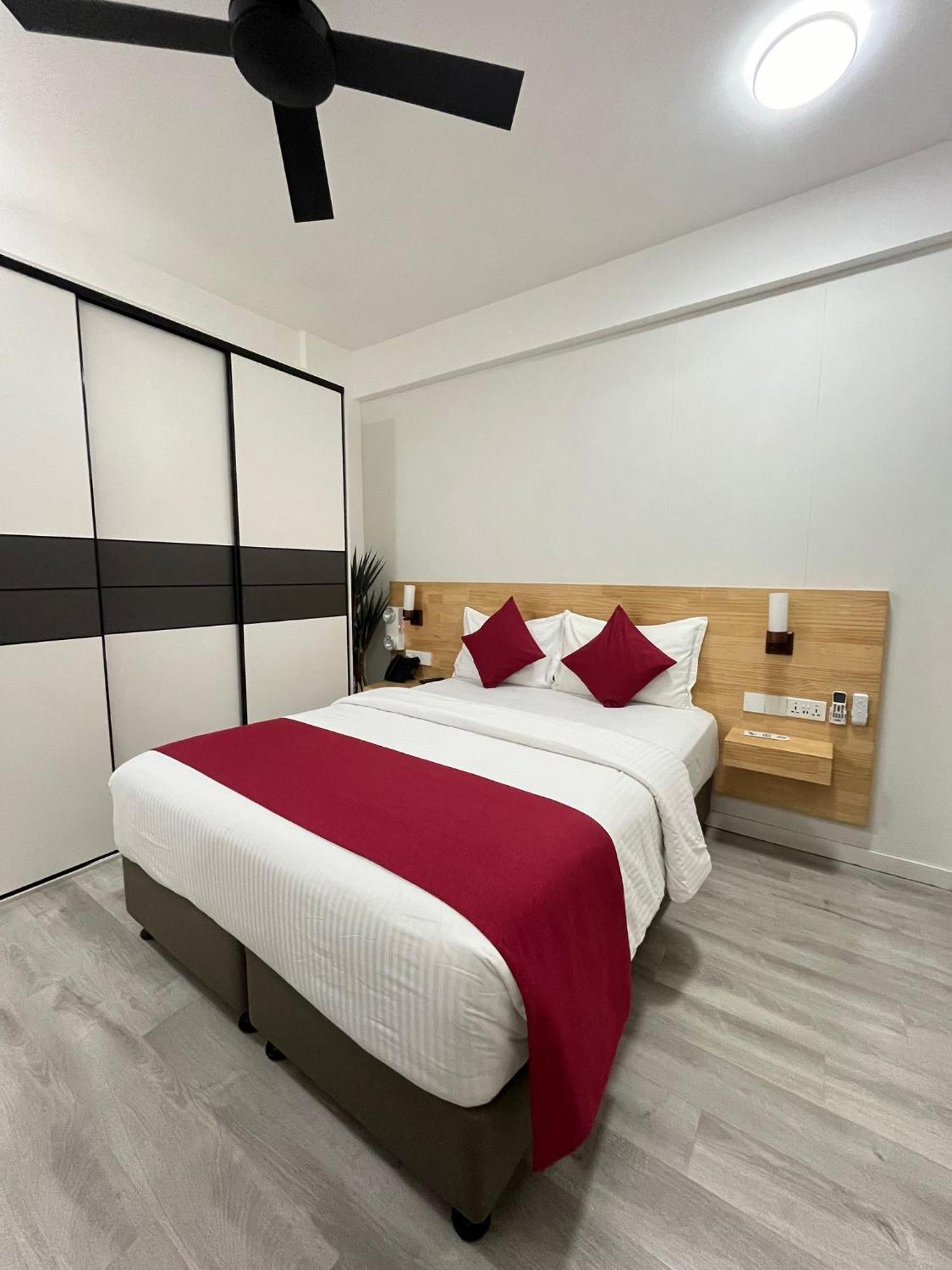 Tourist Inn Grand Male Zewnętrze zdjęcie